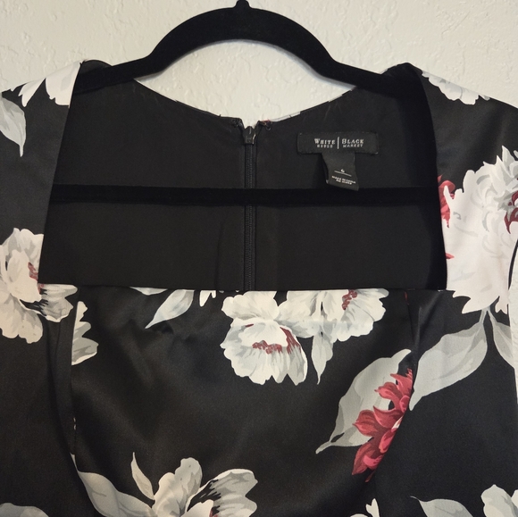 White HouseElegant Black Floral Dress - Picture 2 of 14